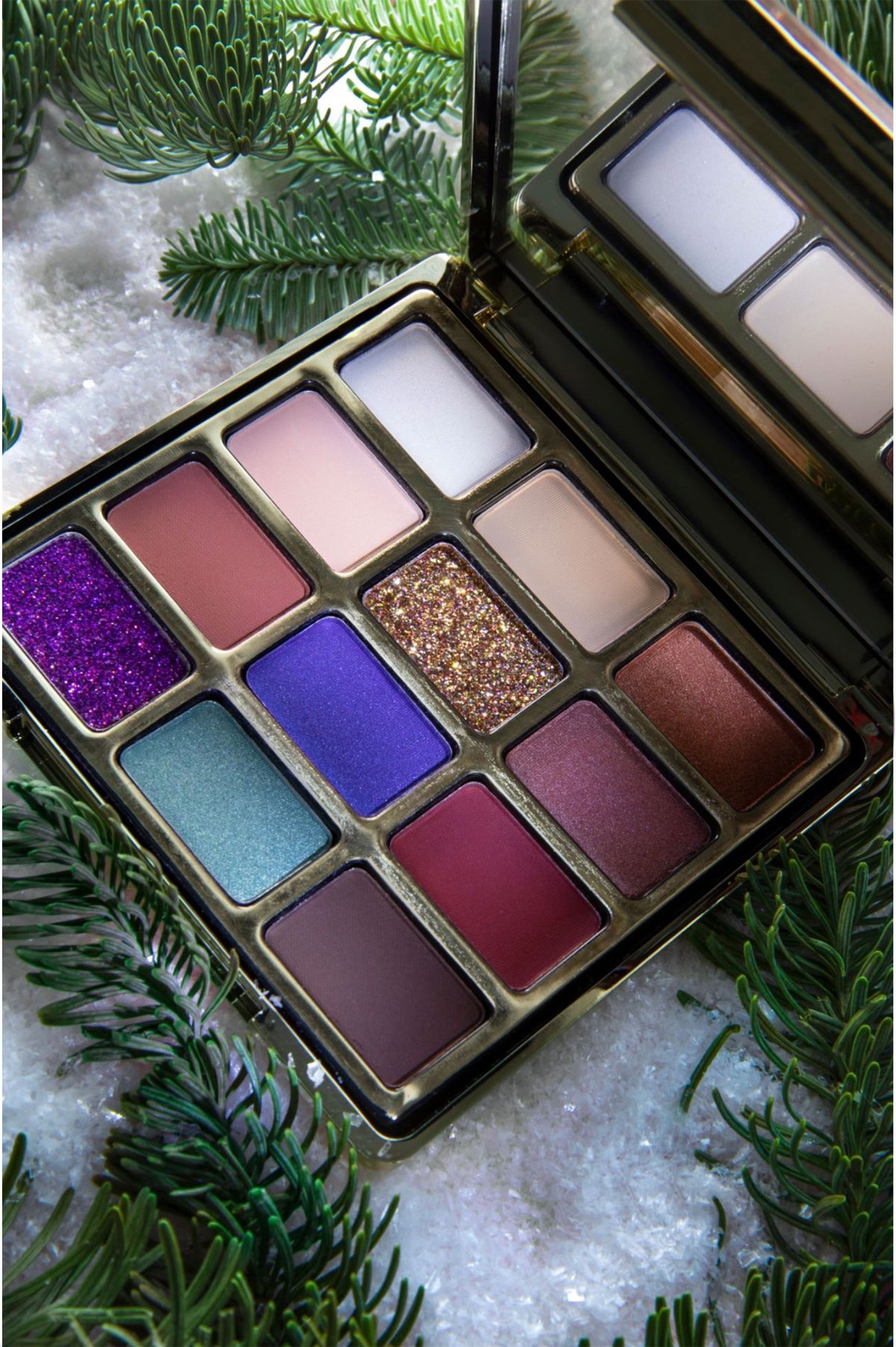 PRETTY WOMEN ANGEL EYESHADOWS PALETTE