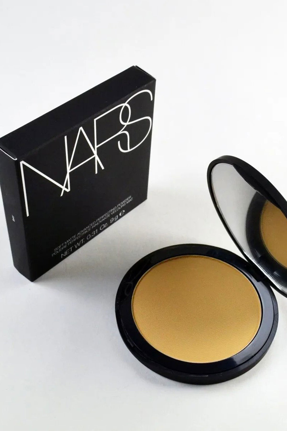 NARS PERFECTING POWDER BAY