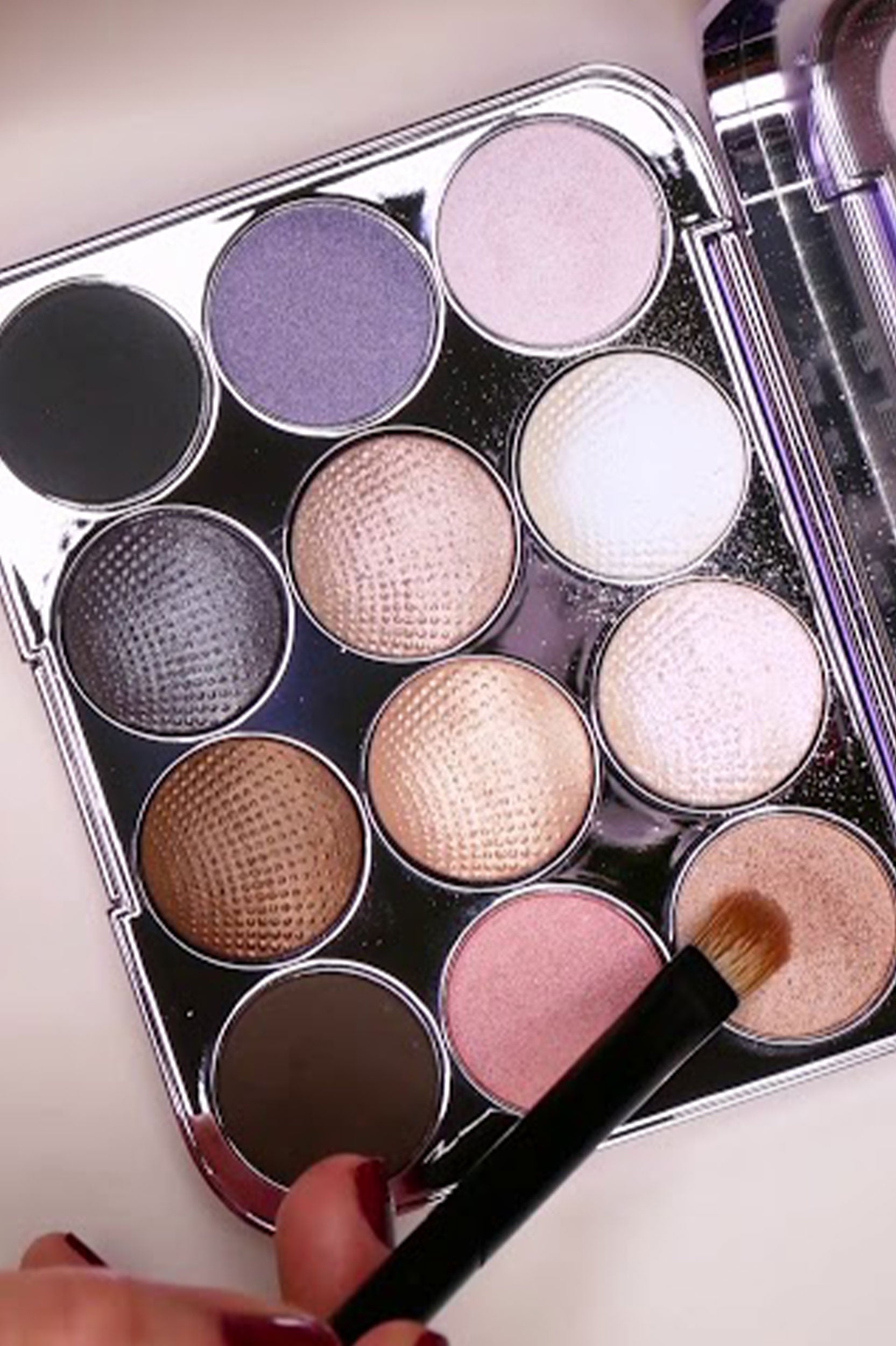 BECCA PEARL GLOW EYESHADOW