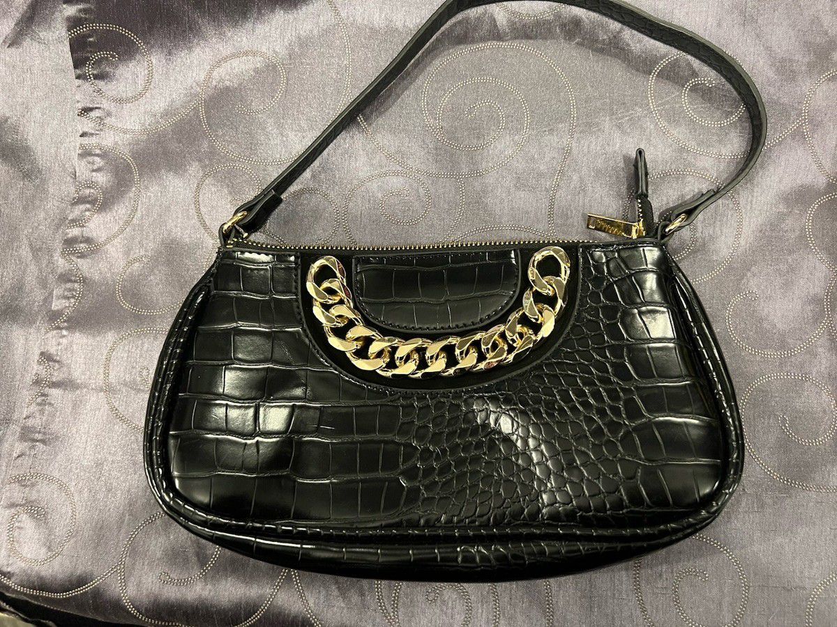 NEXT ONE BLACK PURSE